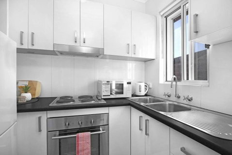 8 South Pacific 2 Bedrooms - Accommodation in Brisbane 1