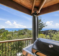 8 Yarrong Road - Accommodation in Brisbane