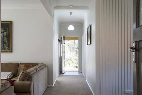 88 Morrisset - Accommodation in Brisbane 0