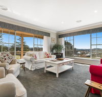 A House With A View Molong. NSW - Accommodation in Brisbane