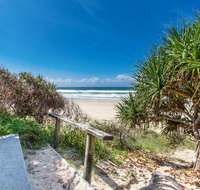 A SWEET ESCAPE - Beachfront Tranquility - Accommodation in Brisbane