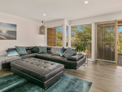 A Wave From It All - Accommodation in Brisbane 3