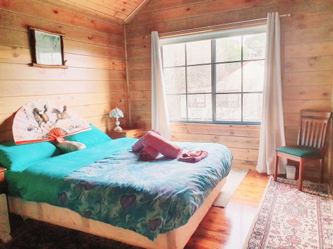Abelia Cottages SPA Lakeside COTTAGE No 2 - Accommodation in Brisbane 2