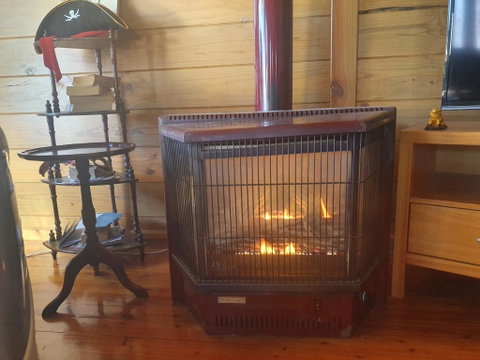 Abelia Cottages SPA Lakeside COTTAGE No 2 - Accommodation in Brisbane 1