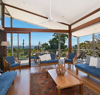 Above The Pass - Accommodation in Brisbane