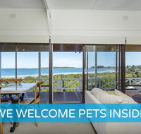 Absolute Beachfront 3BR 2BA Home w/ Beach Track - Accommodation in Brisbane