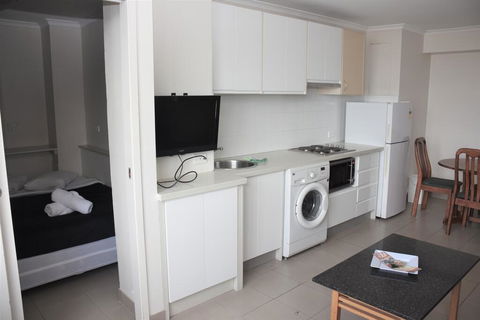 Accommodation Sydney City Centre - Hyde Park Plaza 3 Bedroom 1 Bathroom Apartment - Accommodation in Brisbane 3