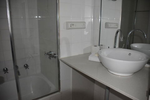 Accommodation Sydney Studio With Balcony Apartment - Accommodation in Brisbane 3
