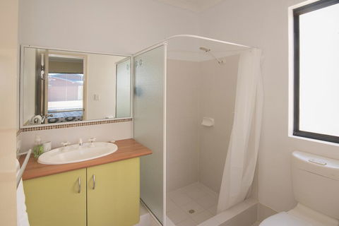 Acrosstheway - Accommodation in Brisbane 3