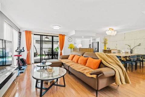 Equitice Autumn Moonlight Villa - Accommodation in Brisbane 0