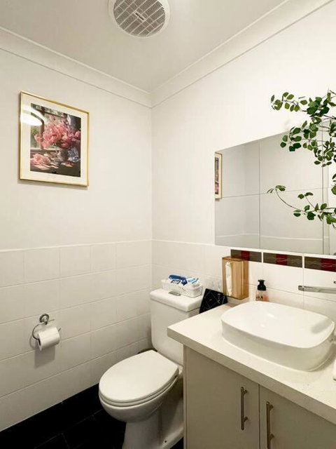 Equitice Autumn Moonlight Villa - Accommodation in Brisbane 3