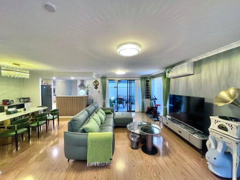 Equitice Spring Moonlight Villa - Accommodation in Brisbane 0