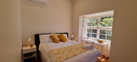 Fab 4brm Home With Pool A 15 Min Walk To Beach - Accommodation in Brisbane 1