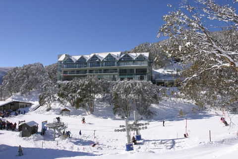 Falls Creek Country Club - Accommodation in Brisbane 0
