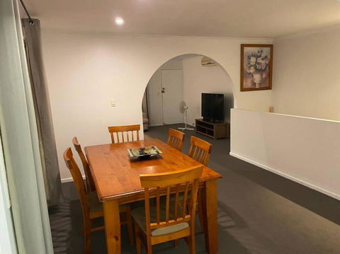 FAMILY 3-bedroom Everton Hills Apartment - Accommodation in Brisbane 0