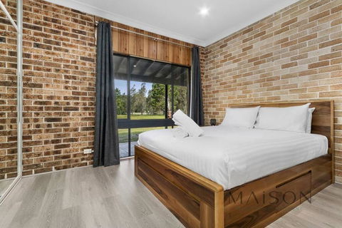 Family Getaway In Salt Ash - Accommodation in Brisbane 4