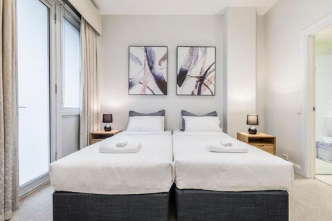 Fabulous Collins Street Luxury 2 BR Apartment - Accommodation in Brisbane 2