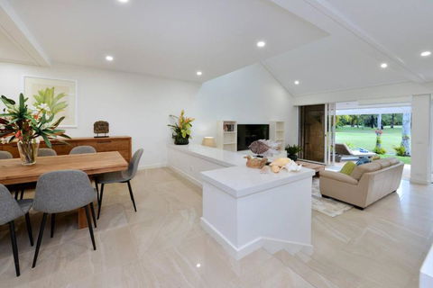 Fairway Vistas - A Group Escape At Mirage Resort - Accommodation in Brisbane 4