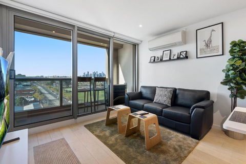 FLEMINGTON - Melbourne City Views - Accommodation in Brisbane 1