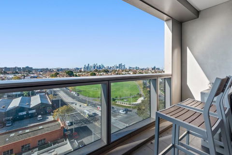 FLEMINGTON - Melbourne City Views - Accommodation in Brisbane 4
