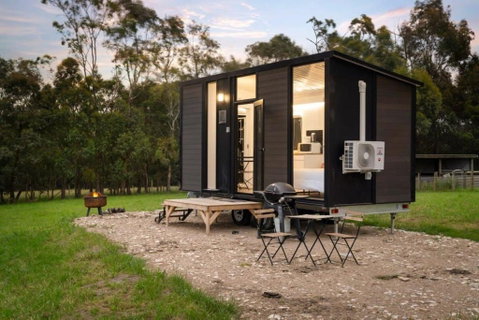 Glorious Escape By Tiny Away - Accommodation in Brisbane 0