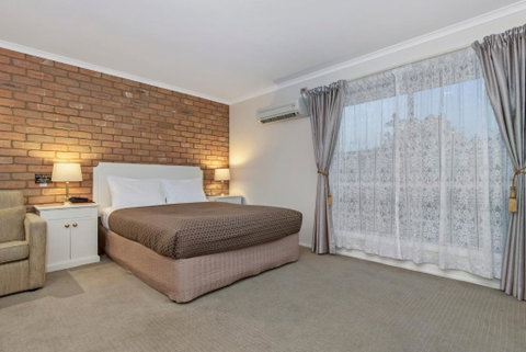 Golden Square Motor Inn - Accommodation in Brisbane 4