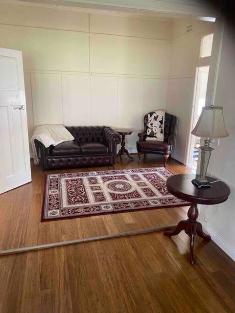 Golden Street Cottage - Accommodation in Brisbane 0