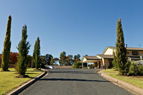 Hilltops Retreat Motor Inn - Accommodation in Brisbane 0