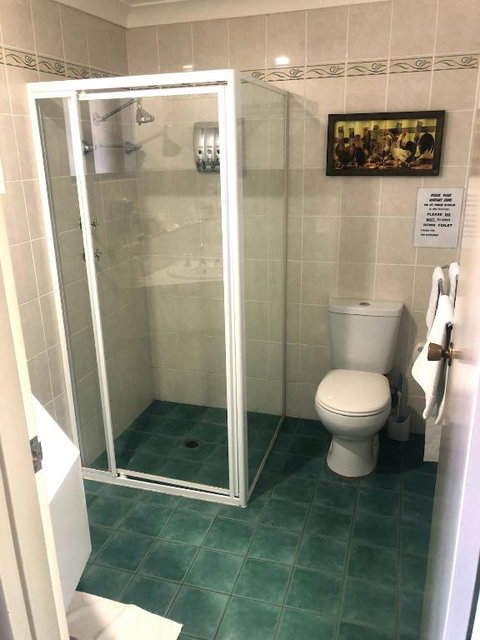 Hilltops Retreat Motor Inn - Accommodation in Brisbane 1