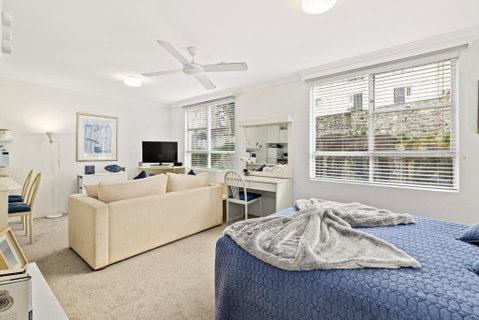 HENRY12 Self- Catering - Accommodation in Brisbane 2