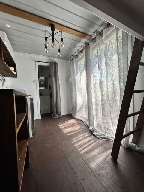 Hill Dweller Hideout - Accommodation in Brisbane 0