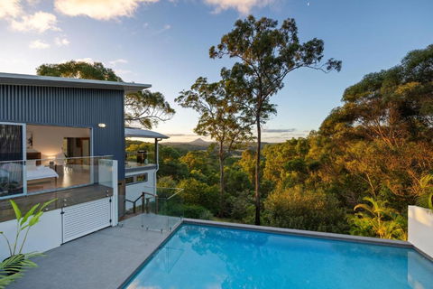 Hinterland Dreamers Poolside Retreat - Accommodation in Brisbane 2