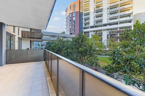 Hurstville Pearl 2 Bedroom Apt - Accommodation in Brisbane 3