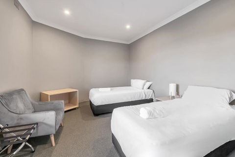 Illinois Hotel - Accommodation in Brisbane 2