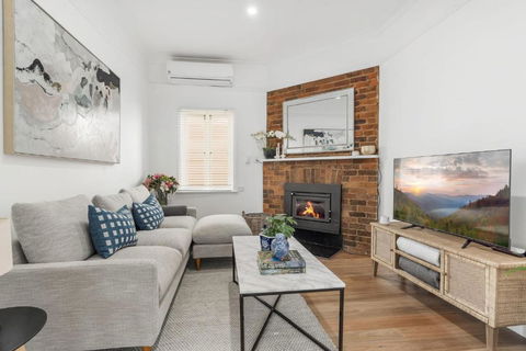 Impressive Eastside Cottage - Close To CBD - Accommodation in Brisbane 3