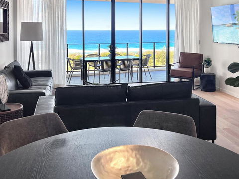 Incredible Ocean Views 3 Bed 18th Floor - Accommodation in Brisbane 0