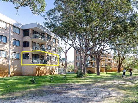 Intrepid 1 3 Intrepid Close Amazing Views Of Shoal Bay Only 100m From The Beach - Accommodation in Brisbane 3