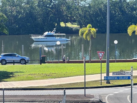 Innisfail Riverfront Motel - Accommodation in Brisbane 1
