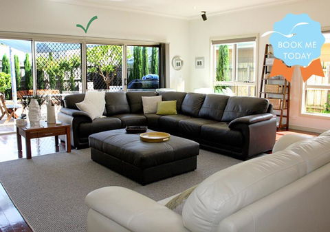 Into Freedom - Accommodation in Brisbane 0