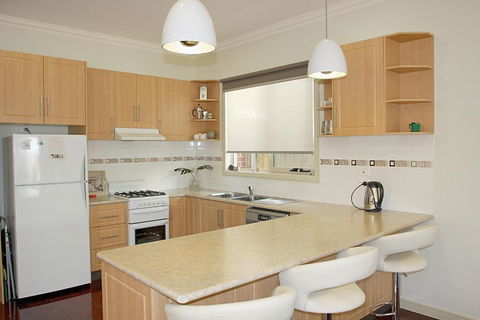 Into Freedom - Accommodation in Brisbane 3