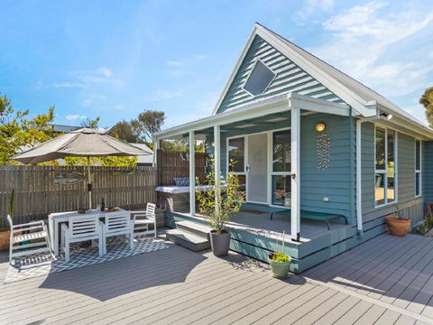 Into The Blue Rye By Ready Set Stay- BYO LINEN & TOWELS - Accommodation in Brisbane 0