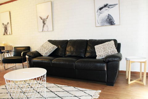 Investigator Beach Breeze Apartments U2 - Accommodation in Brisbane 0