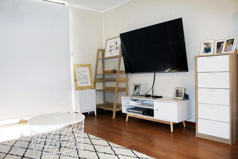 Investigator Beach Breeze Apartments U2 - Accommodation in Brisbane 2