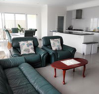 Alkimos Beach Retreat - Accommodation in Brisbane