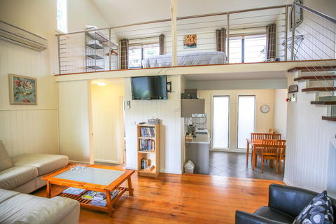 Allambie Cottages - Villa 3 - Accommodation in Brisbane 1
