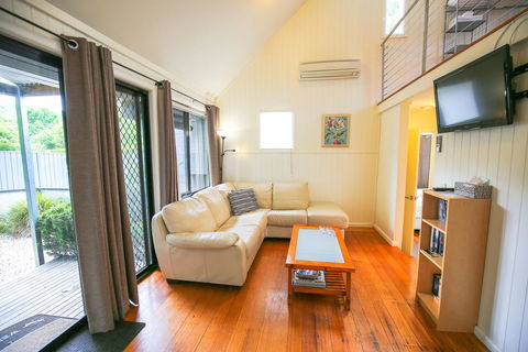 Allambie Cottages - Villa 3 - Accommodation in Brisbane 2