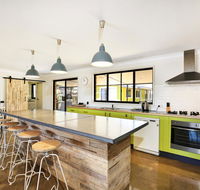 Aloha - Pet  Family Friendly - 10 Min Walk to Beach - Accommodation in Brisbane