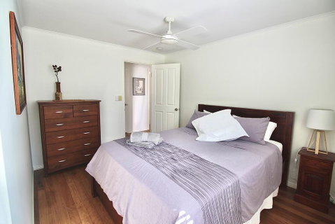 Aloha Alex Beach House Pet-friendly- 450m To The Beach - Accommodation in Brisbane 3