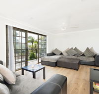 Amaroo Retreat  Fingal Bay - Accommodation in Brisbane