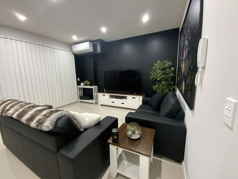 Amazing New Apartment Penrith, Prime Location - Accommodation in Brisbane 2